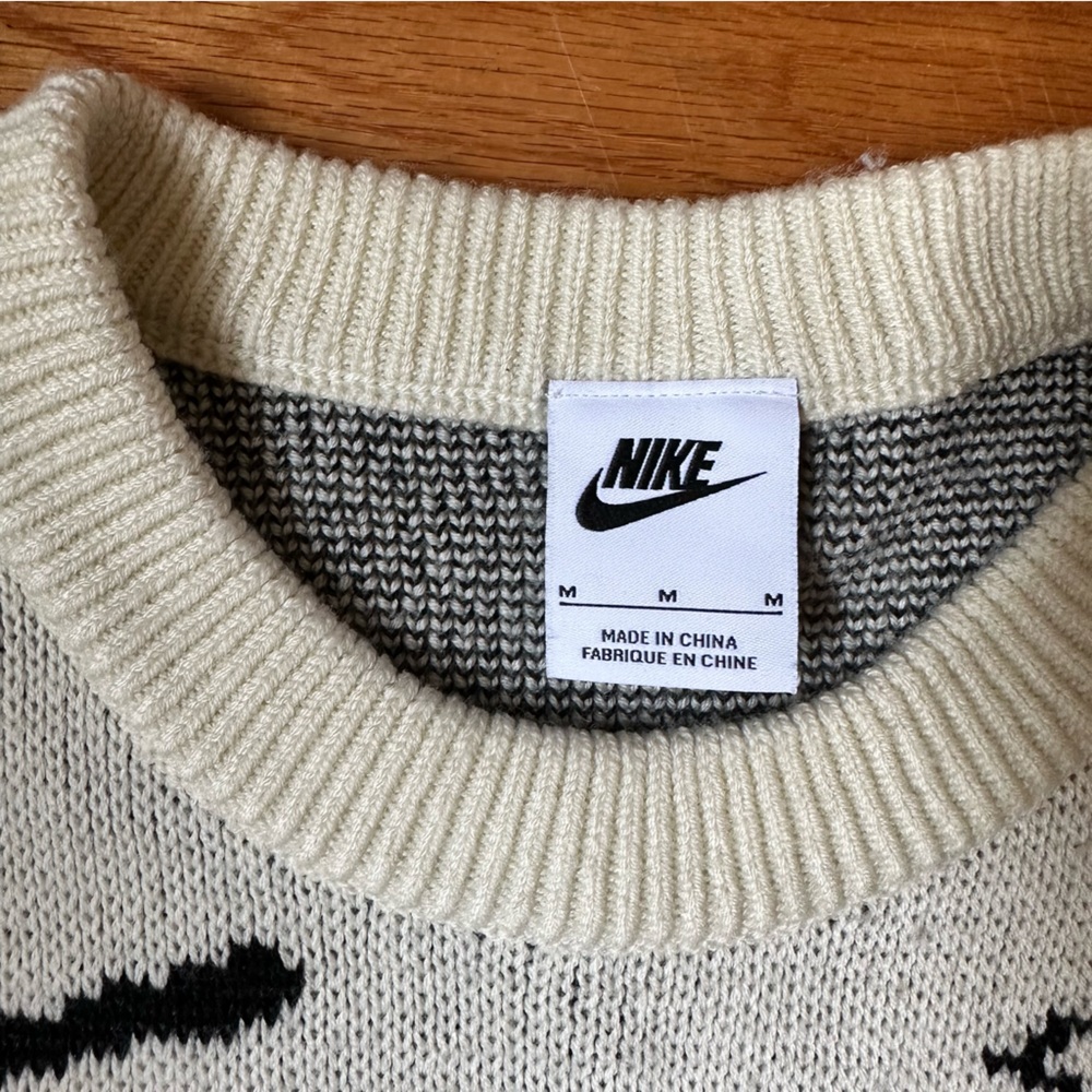Stussy x Nike Crewneck - Picture 3 of 3